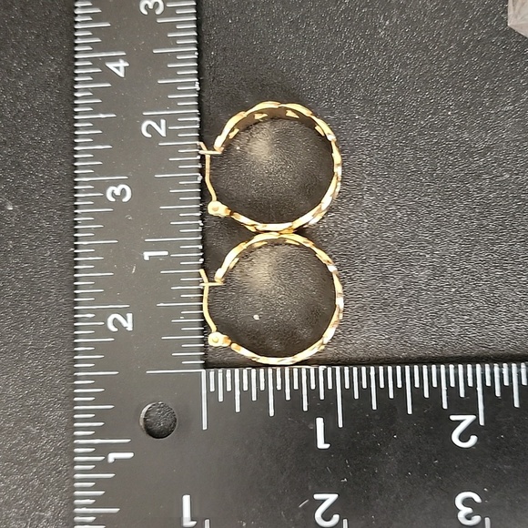 Gold Filled Chunky Chain Link Hoop Earrings - Picture 6 of 6